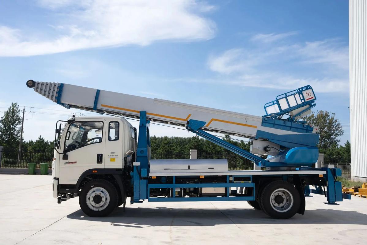 保定云梯上料车租赁费用